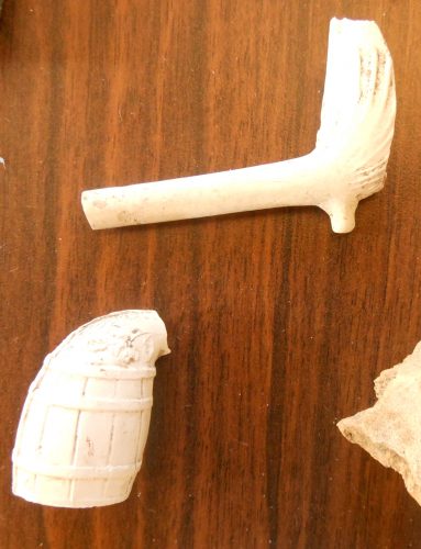 CLAY PIPES HR
